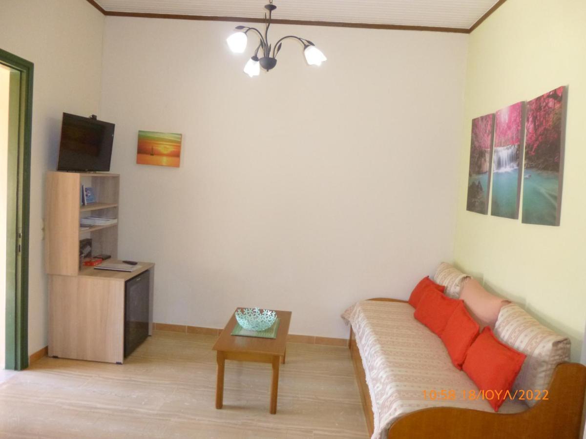 Bungalows Niki Acharavi  Exterior photo